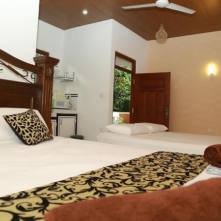 Happy Spring Guest Bed and Breakfast Mirissa Εξωτερικό φωτογραφία