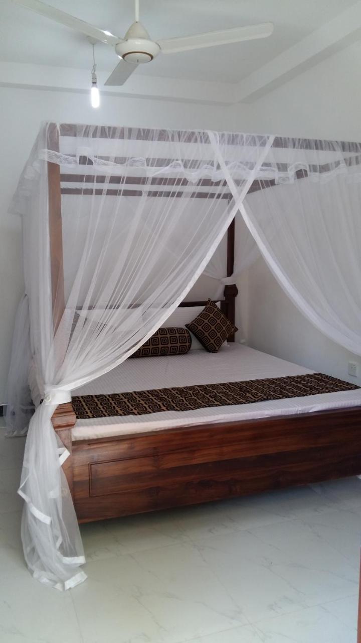 Happy Spring Guest Bed and Breakfast Mirissa Εξωτερικό φωτογραφία