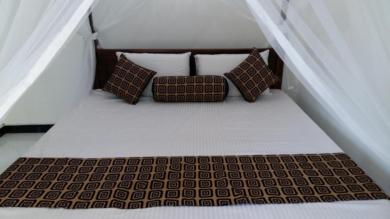 Happy Spring Guest Bed and Breakfast Mirissa Δωμάτιο φωτογραφία