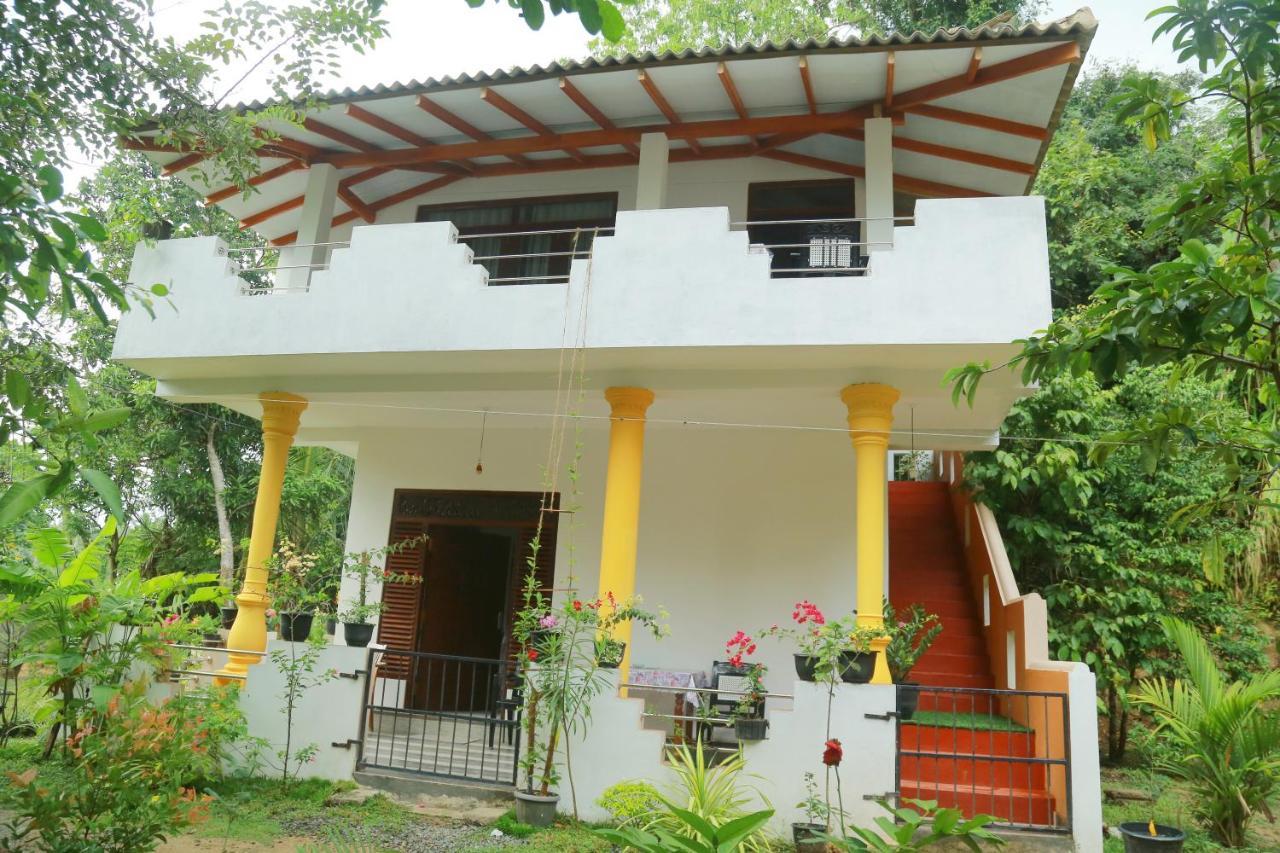 Happy Spring Guest Bed and Breakfast Mirissa Εξωτερικό φωτογραφία