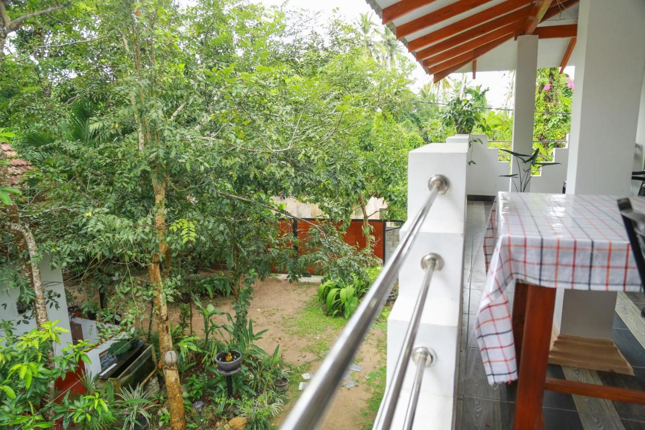 Happy Spring Guest Bed and Breakfast Mirissa Εξωτερικό φωτογραφία