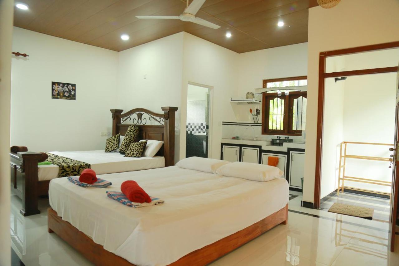 Happy Spring Guest Bed and Breakfast Mirissa Εξωτερικό φωτογραφία