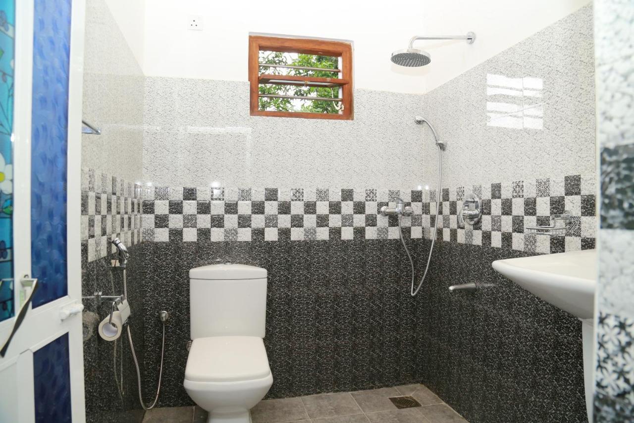 Happy Spring Guest Bed and Breakfast Mirissa Εξωτερικό φωτογραφία