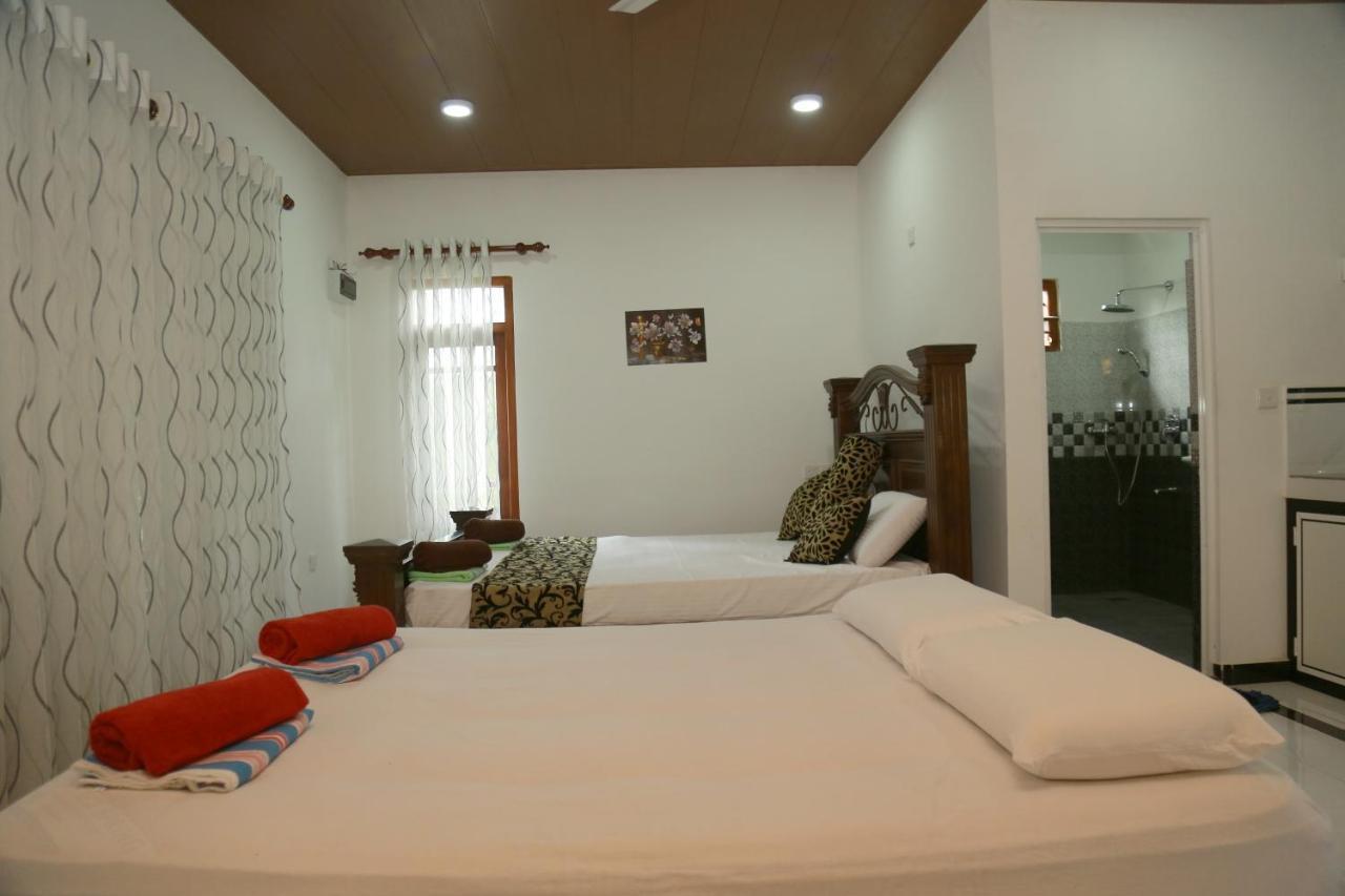 Happy Spring Guest Bed and Breakfast Mirissa Εξωτερικό φωτογραφία