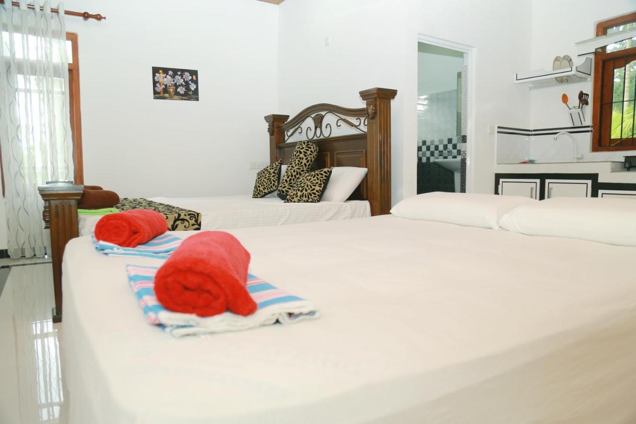 Happy Spring Guest Bed and Breakfast Mirissa Εξωτερικό φωτογραφία